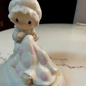 PRECIOUS MOMENTS "Love Covers All"